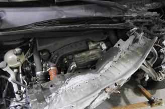 Opel Crossland X picture 13