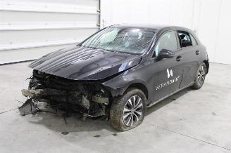 disassembly passenger cars Mercedes A-klasse A 180 2020/10