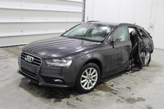 Coche siniestrado Audi A4  2014/7