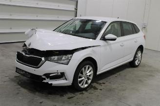 Vaurioauto  passenger cars Skoda Scala  2020/12