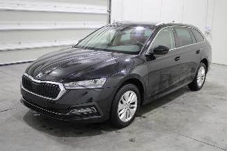 Voiture accidenté Skoda Octavia  2022/8
