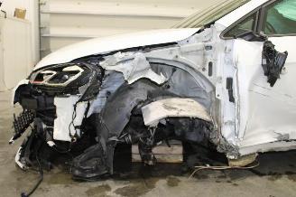 Volkswagen Golf  picture 6