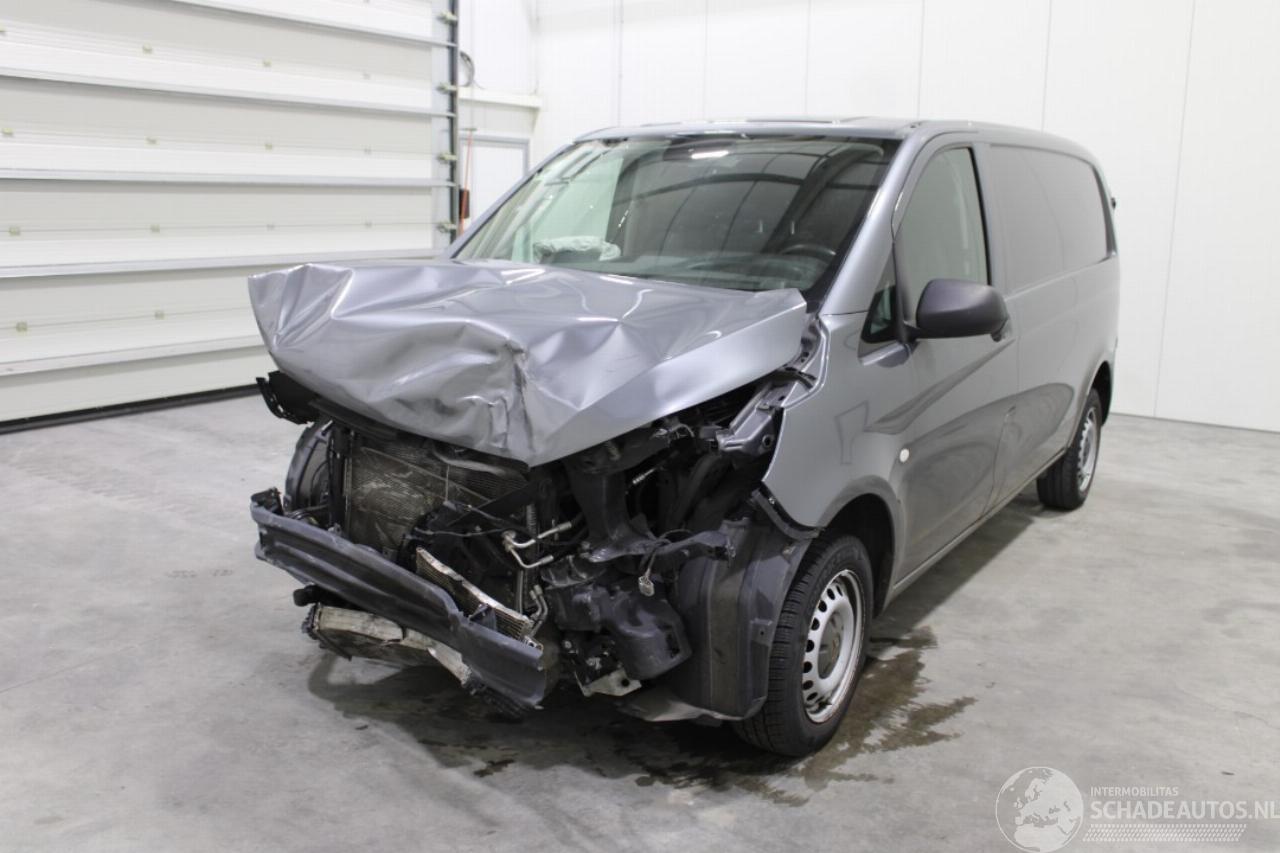 Mercedes Vito 