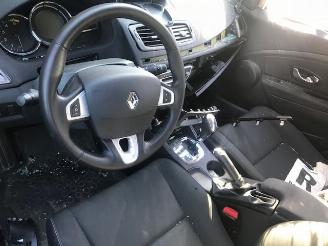Vrakbiler auto Renault Mégane 1500CC - DIESEL - 2013/1