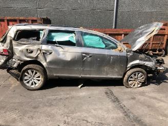 Vrakbiler auto Volkswagen Passat DIESEL  - 1600CC - 77KW 2014/2