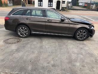 Coche siniestrado Mercedes C-klasse Combi C-200 BlueTEC, C-200 d 1.6 16V 2016/1