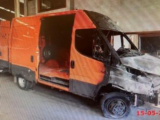 Vrakbiler auto Iveco New daily Diesel 2.998cc 110kW RWD 2016-04 2019/1