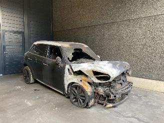 Salvage car Mini Countryman (R60) SUV 2010 / 2016 1.6 16V Cooper ALL4 SUV  Benzine 1.598cc 90kW (122pk) 4x4 2012-11/2016-10 2015/10