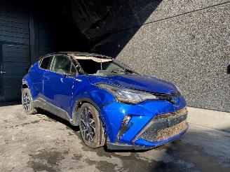 Uttjänta bilar auto Toyota C-HR SUV 2016 1.8 16V Hybrid SUV  Elektrisch Benzine 1.798cc 72kW FWD 2019/11