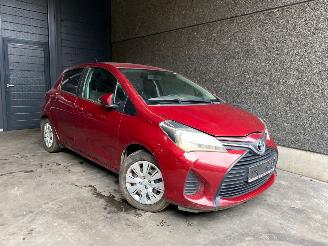 Uttjänta bilar auto Toyota Yaris (P13) Hatchback 2010 1.33 16V Dual VVT-I Hatchback  Benzine 1.329cc 73kW 2017/2