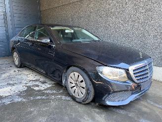 Vrakbiler auto Mercedes E-klasse E (W213) Sedan E-200d 2.0 Turbo 16V Sedan 4Dr Diesel 1.950cc 110kW (150pk) RWD 2018/10