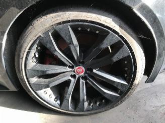 Jaguar F-type Coupé 2020 2.0 Turbo 16V Coupe 2Dr Benzine 1.997cc 221kW (300pk) RWD picture 13