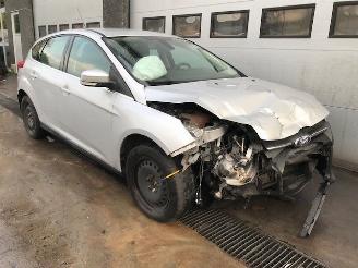 Purkuautot passenger cars Ford Focus III Wagon Combi 2010 / 2018 1.0 Ti-VCT EcoBoost 12V 100 Combi/o  Benzine 998cc 74kW 2012/9