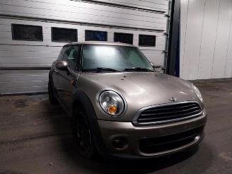 Auto da rottamare Mini One Mini (R56), Hatchback, 2006 / 2013 1.6 One D 16V 2013/5