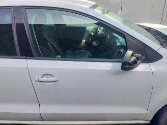 Volkswagen Polo Polo V (6R), Hatchback, 2009 / 2017 1.4 TDI picture 9