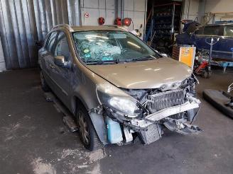 Vrakbiler auto Renault Clio Clio III Estate/Grandtour (KR), Combi, 2007 / 2014 1.5 dCi FAP 2012/4