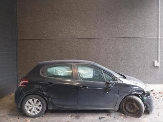 Peugeot 208 208 I (CA/CC/CK/CL), Hatchback, 2012 / 2019 1.4 HDi picture 10