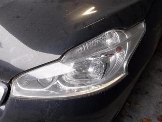 Peugeot 208 208 I (CA/CC/CK/CL), Hatchback, 2012 / 2019 1.4 HDi picture 4