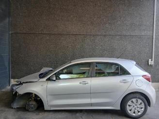 Kia Rio Rio IV (YB), Hatchback, 2017 1.2 MPI 16V picture 3