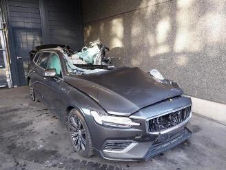 rozbiórka samochody osobowe Volvo V-60 V60 II (ZW), Combi, 2018 2.0 T6 16V Twin Engine 2020/6