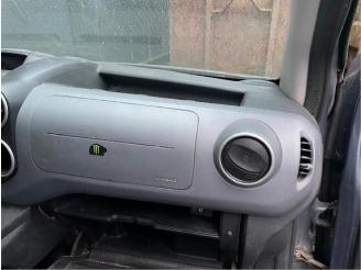 Citroën Berlingo Berlingo Cinqspace, Multispace, MPV, 2008 / 2021 1.6 Hdi 75 Phase 2 picture 16