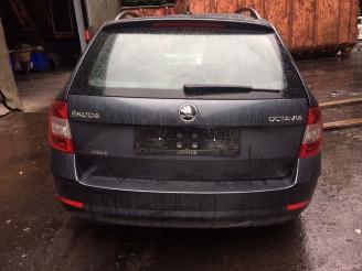 rozbiórka samochody osobowe Skoda Octavia 1600cc/ diesel/tdi/automaat 2017/1