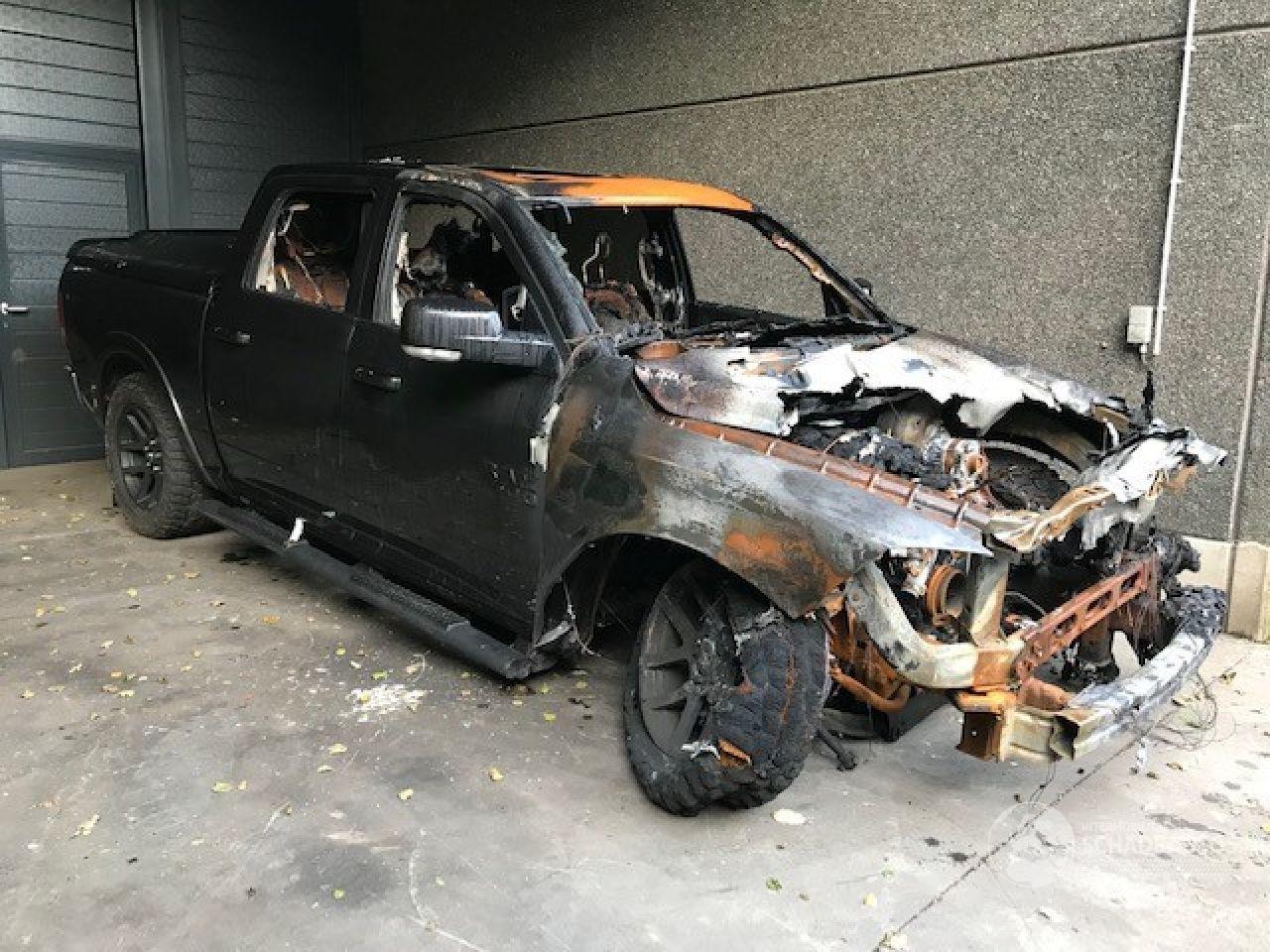 Dodge Ram 1500 Crew Cab (DS/DJ/D2) Pick-up 2017 5.7 Hemi V8 4x4 Pick-up  Benzine 5.654cc 295kW