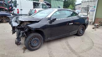 Sloopauto Renault Mégane CC 3 2010 1.4 TCe H4J Zwart NV676 onderdelen 2010/1