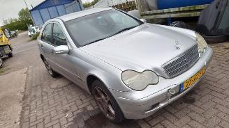 Mercedes C-klasse 2002 C180 111951 Grijs 744 onderdelen picture 7
