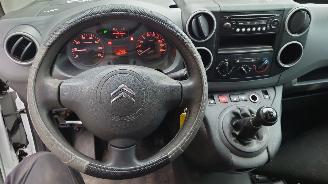 Citroën Berlingo 2010 1.6 HDI 9HT Wit EWP onderdelen picture 17