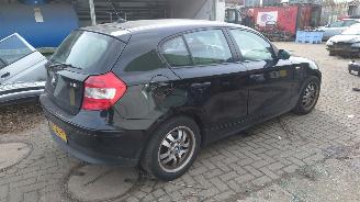 BMW 1-serie 2004 116i E87 N45B16A Zwart 668 onderdelen picture 7