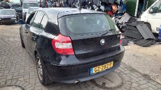 BMW 1-serie 2004 116i E87 N45B16A Zwart 668 onderdelen picture 4
