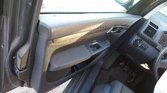 Volkswagen Touran 2007 1.6i BSE JJT Grijs LD7S onderdelen picture 13