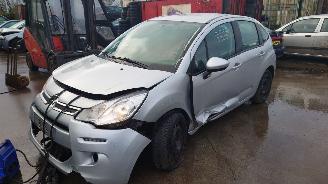 Uttjänta bilar auto Citroën C3 2016 1.6 HDi BHW BH02 Zilver EZR onderdelen 2016/10
