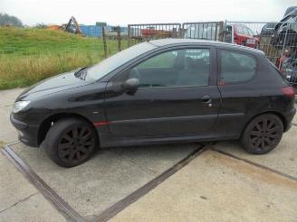 Peugeot 206 206 (2A/C/H/J/S), Hatchback, 1998 / 2012 1.6 16V picture 2