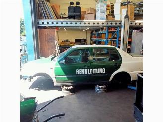 Volkswagen Vento Vento (1H2), Sedan, 1991 / 1998 1.8 i picture 2