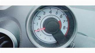 Peugeot 107 107, Hatchback, 2005 / 2014 1.0 12V picture 6