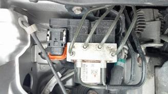 Suzuki Swift Swift (ZA/ZC/ZD1/2/3/9), Hatchback, 2005 / 2015 1.3 D 16V picture 8