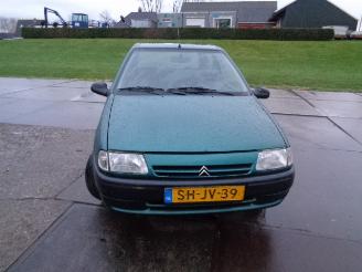begagnad bil auto Citroën Saxo Saxo Hatchback 1.1i X,SX (TU1M(HDZ)) [44kW]  (05-1996/09-2003) 1997/11
