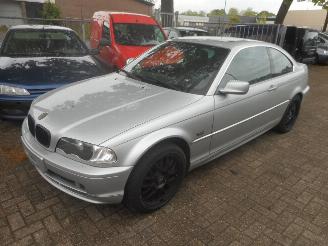 Uttjänta bilar auto BMW 3-serie e46 coupe 2000/1