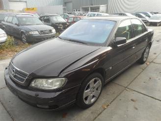 Vrakbiler auto Opel Omega  2001/1