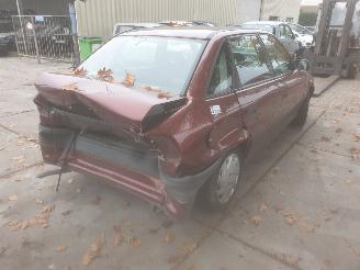 Opel Astra sedan picture 3