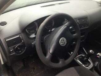 Volkswagen Golf  picture 7