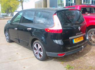 Renault Scenic bose 7 persoons picture 3