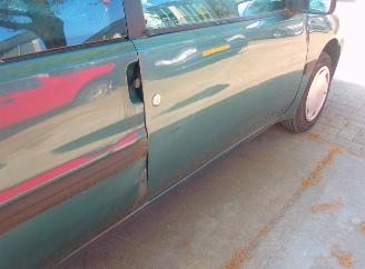 Peugeot 106  picture 12