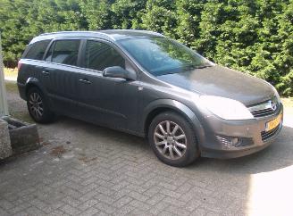 Opel Astra  picture 1