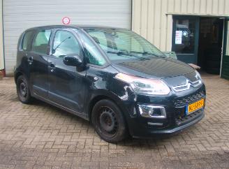 Unfallwagen Citroën C3 picasso compleet te koop voor onderdelen. 2013/9