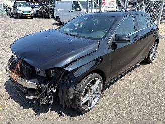 Vrakbiler auto Mercedes A-klasse  2016/1