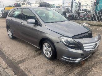 Mercedes B-klasse w246 picture 2