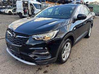 krockskadad bil auto Opel Grandland  2018/1